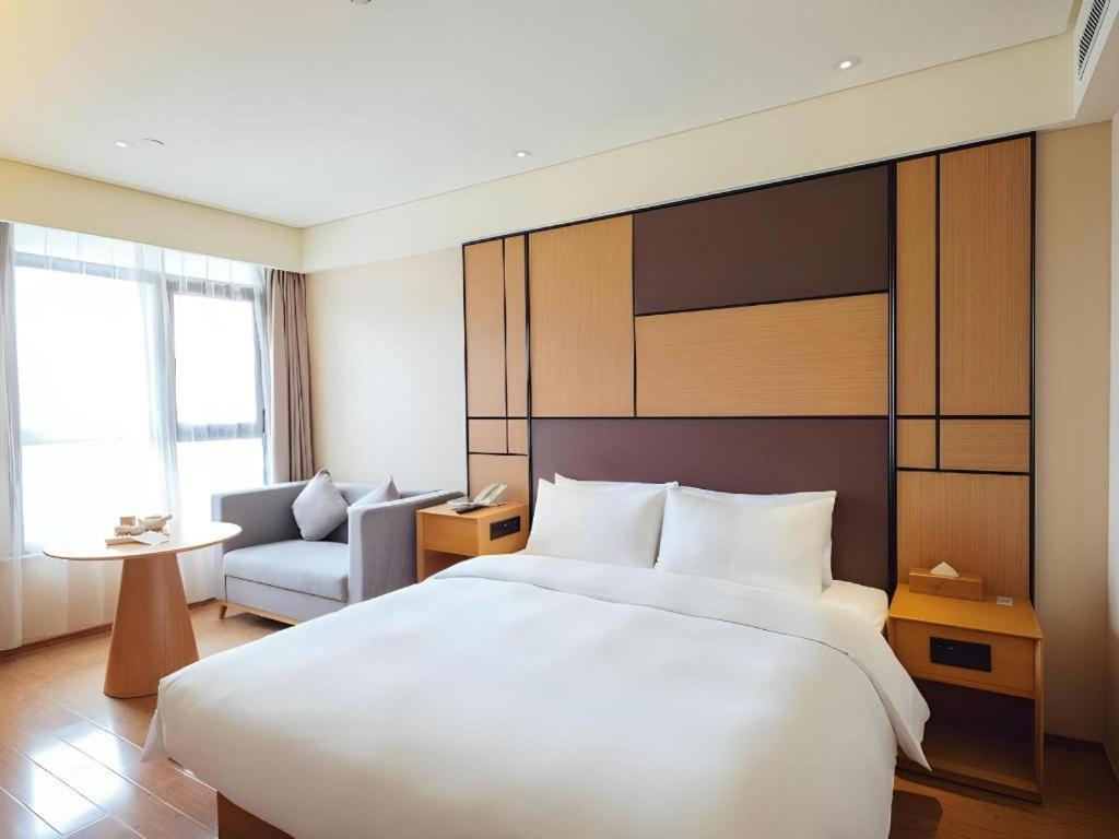 Ji Lujiazui Babaiban Hotel